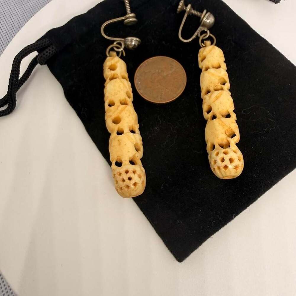 Vintage Carved Bone Elephant Screw Back Earrings